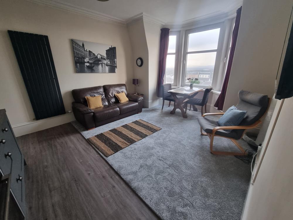 Lounge 3