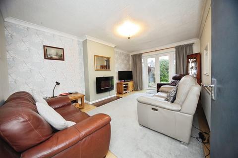 undefined, Cranbrook Drive, Luton