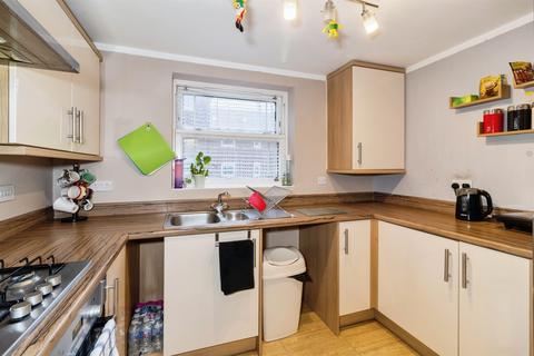 2 bedroom flat for sale, Turing Gate, Bletchley, MILTON KEYNES