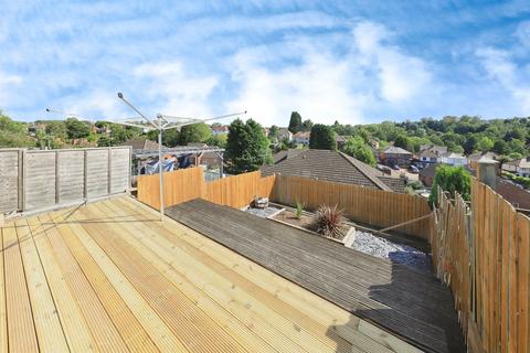 3 bedroom semi-detached house for sale, Dunnington Avenue, KIDDERMINSTER