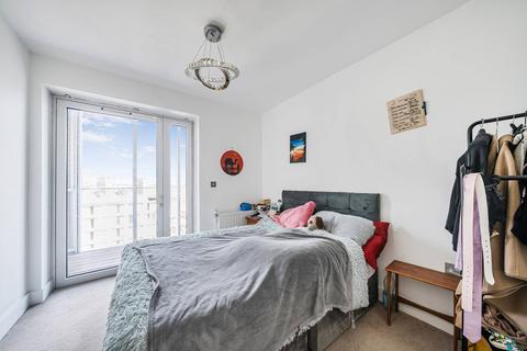 2 bedroom flat for sale, Pepys Court, Woolwich, London, SE18