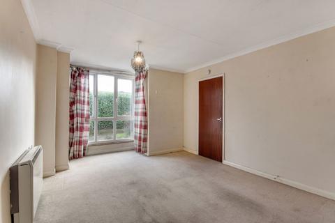 1 bedroom ground floor flat for sale, New Road, Meopham, Gravesend, DA13 0NQ