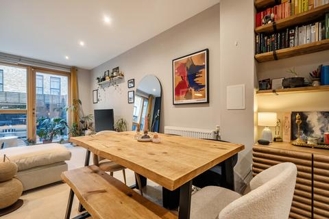 1 bedroom apartment for sale, Shield Street, London