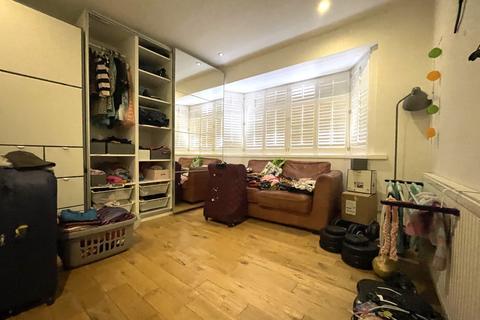 undefined, Ridgehurst Avenue, WATFORD