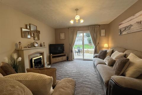 undefined, Royds Park Crescent, Bradford BD12