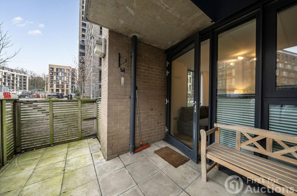 2 bedroom apartment for sale - Photo 16