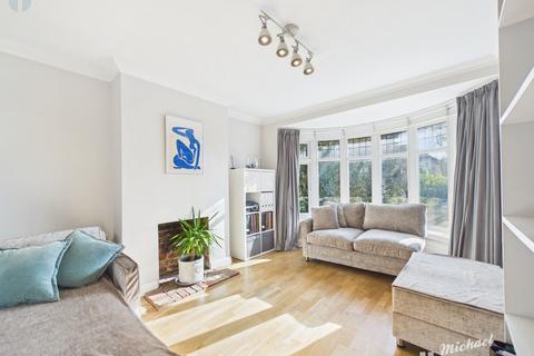 3 bedroom semi-detached house for sale, Tring Road, Aylesbury