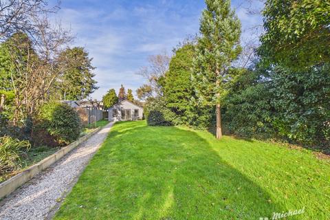 3 bedroom semi-detached house for sale, Tring Road, Aylesbury