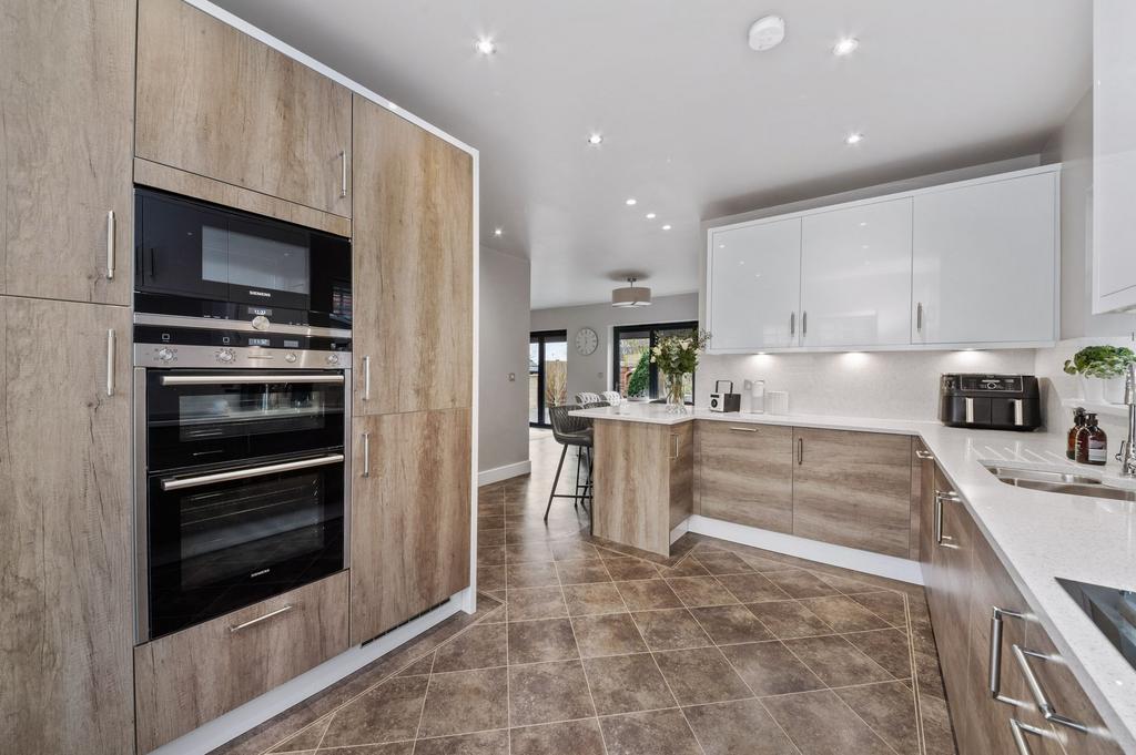 Living dining kitchen
