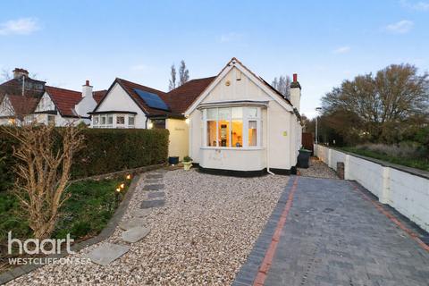 2 bedroom semi-detached bungalow for sale, Westbourne Grove, Westcliff-On-Sea