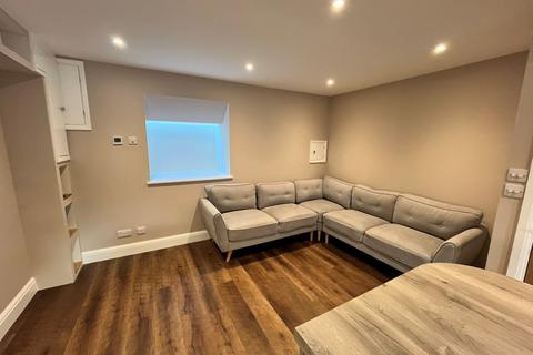 5 bedroom terraced house to rent, St Mary Magdalene Street, Brighton, BN2 3HU