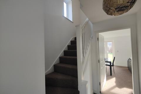 4 bedroom semi-detached house to rent, Dragoon Road, New Stoke Village, Coventry, CV3