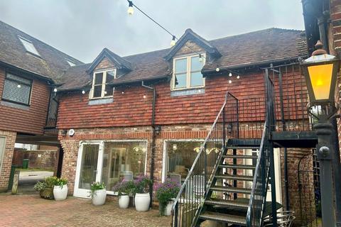 undefined, High Street, Petersfield, Hampshire, GU32