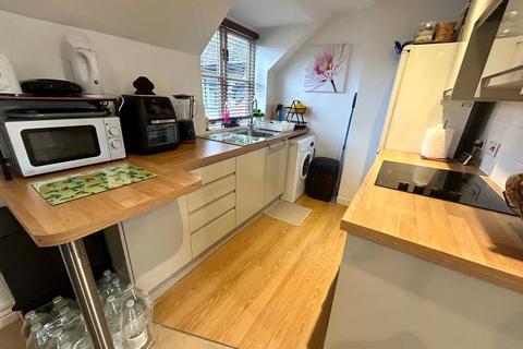 undefined, High Street, Petersfield, Hampshire, GU32