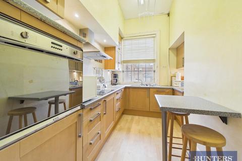 2 bedroom apartment for sale, The Crescent, Filey