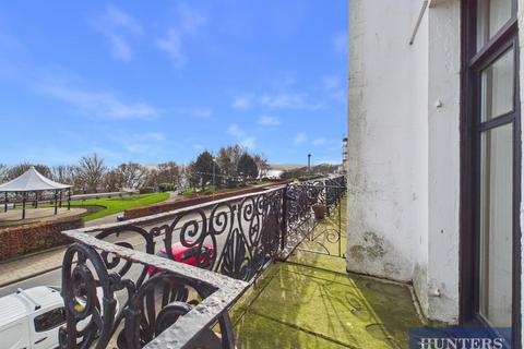 2 bedroom apartment for sale, The Crescent, Filey