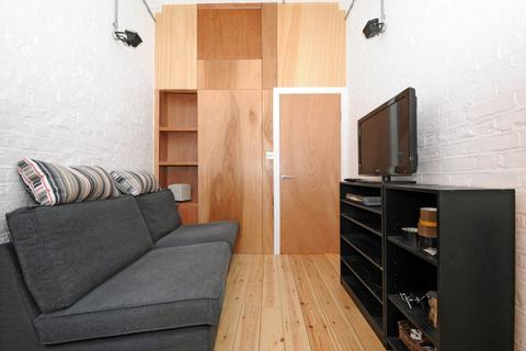 1 bedroom property to rent, Stapleton Hall Road, Stroud Green, London, N4
