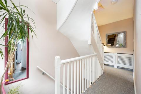 2 bedroom flat for sale, Bradford Road, Trowbridge