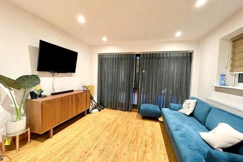 undefined, Madeley Road, Ealing, W5
