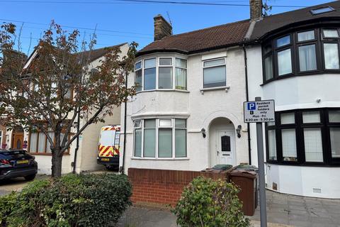 Netherfield Gardens, Barking