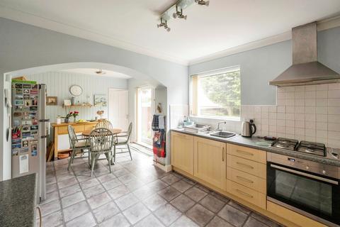 3 bedroom character property for sale, Windgate Hill, Conisbrough, Doncaster