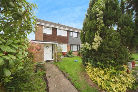 Suncote Avenue, DUNSTABLE