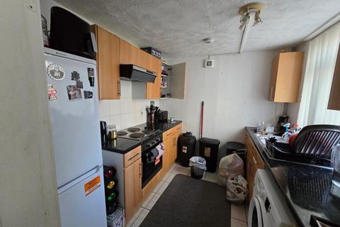 2 bedroom flat for sale, Chestnut Road, Birmingham