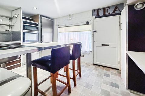 undefined, The Chewar, Buckingham