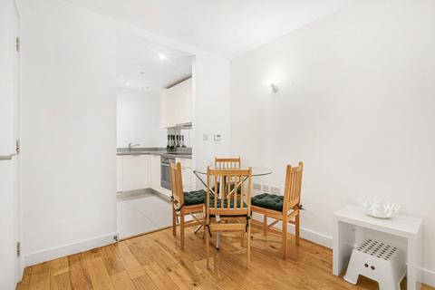 1 bedroom apartment to rent, Vantage Building, Station Approach, Hayes, UB3
