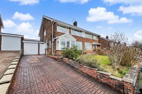 4 bedroom semi-detached house for sale, Richmond Close, Whitefield, M45