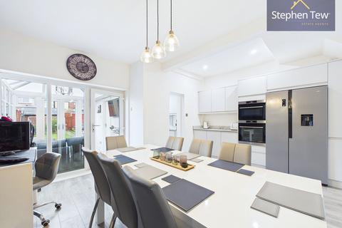 4 bedroom terraced house for sale, Torquay Avenue, Blackpool, FY3