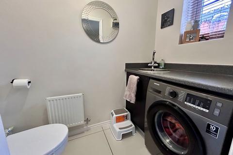 3 bedroom semi-detached house for sale, Merton Close, Swadlincote DE11
