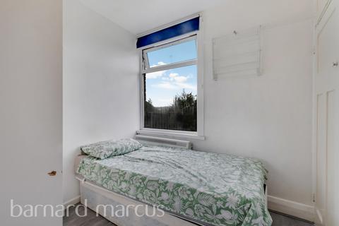 2 bedroom flat for sale, London Road, Thornton Heath