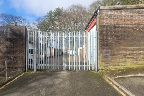 undefined, Wensleydale, Luton