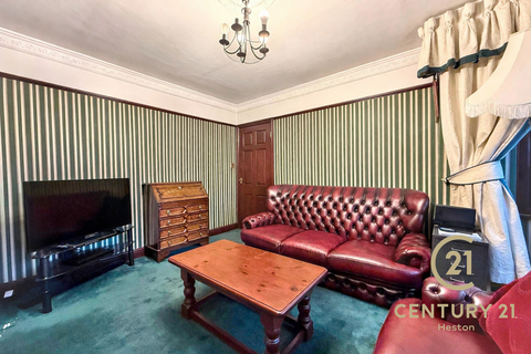 undefined, Balmoral Drive, HAYES UB4