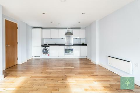 2 bedroom flat for sale, Chase Side, Southgate, London, N14