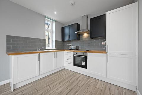 1 bedroom ground floor flat to rent, Nelson Road, Twickenham