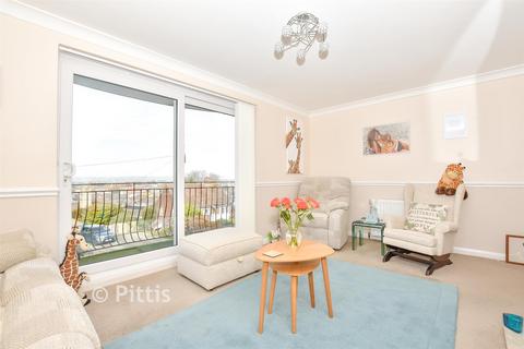 2 bedroom apartment for sale, Shanklin Towers, Shanklin PO37