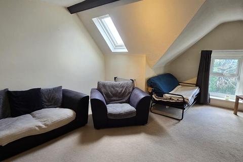 undefined, Reading Road South, Fleet GU52