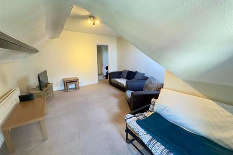 1 bedroom apartment for sale, Reading Road South, Fleet GU52