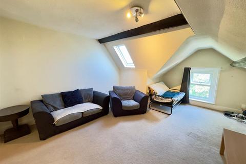 1 bedroom apartment for sale, Reading Road South, Fleet GU52