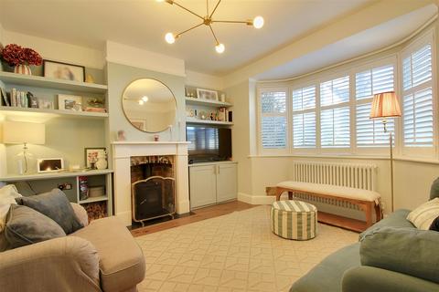 undefined, Queens Road, Berkhamsted