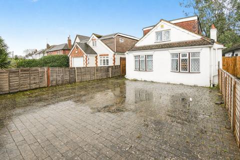 5 bedroom detached bungalow for sale, Knighton Way Lane, Uxbridge UB9
