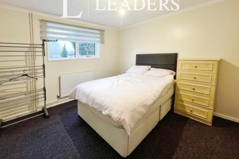 1 bedroom in a house share to rent, Manton, Bretton, PE3