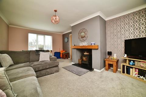 4 bedroom detached house for sale, Main Street, Tickton, Beverley