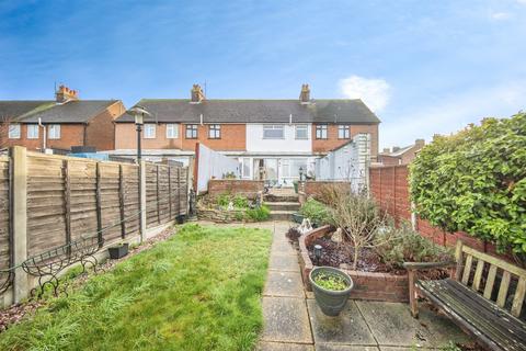 3 bedroom terraced house for sale, St. Annes Road, Colchester