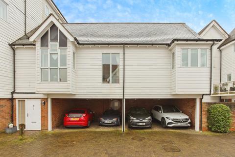 2 bedroom flat for sale, Edgar Close, Kings Hill, West Malling