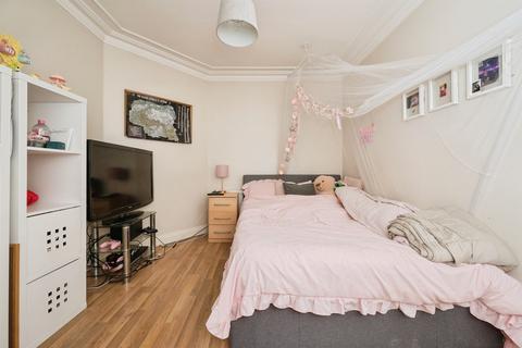 3 bedroom semi-detached house for sale, Locksley Road, Eastleigh