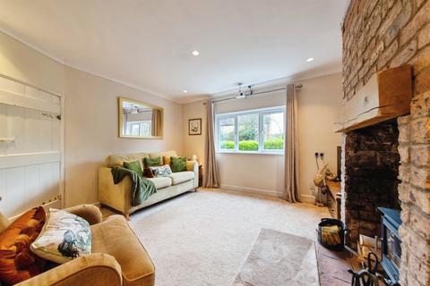 2 bedroom semi-detached house for sale, East Street, Roxby, Scunthorpe