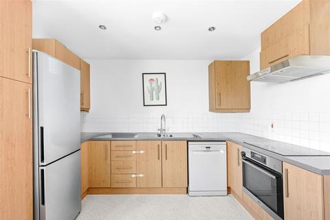 undefined, Great Amwell Lane, London N8